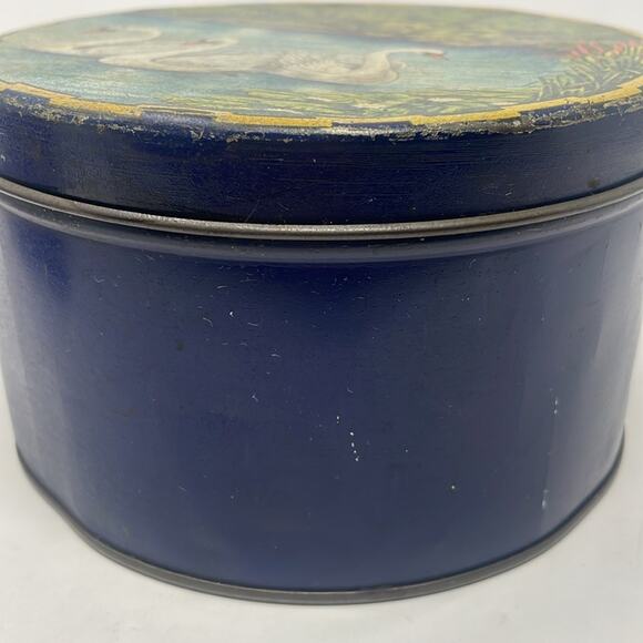 Vintage Swimming Swans Round Tin - Picture 2 of 9
